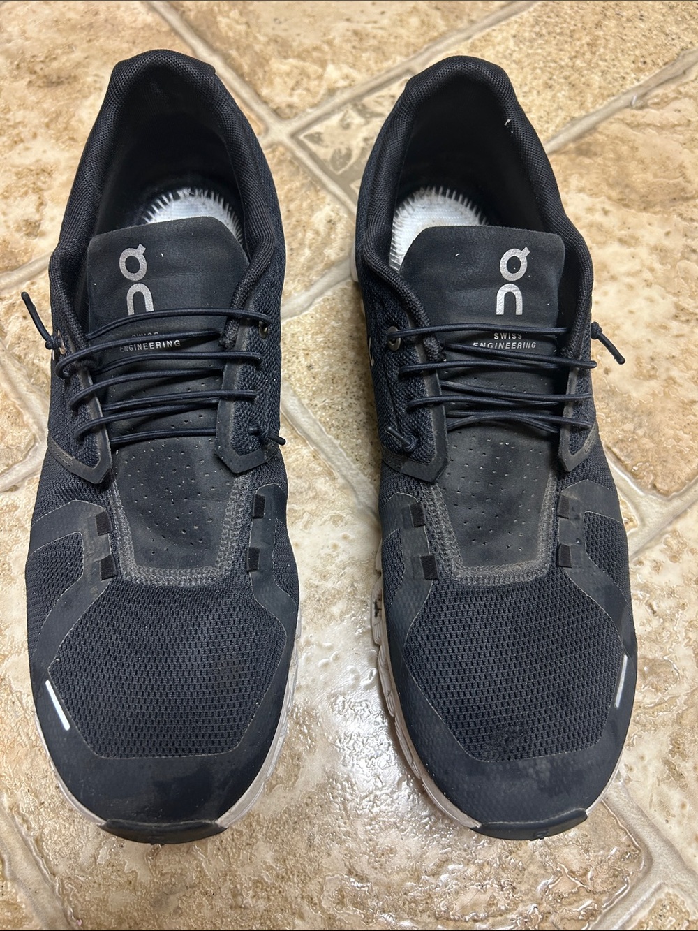 On Cloud 5 Running Shoes